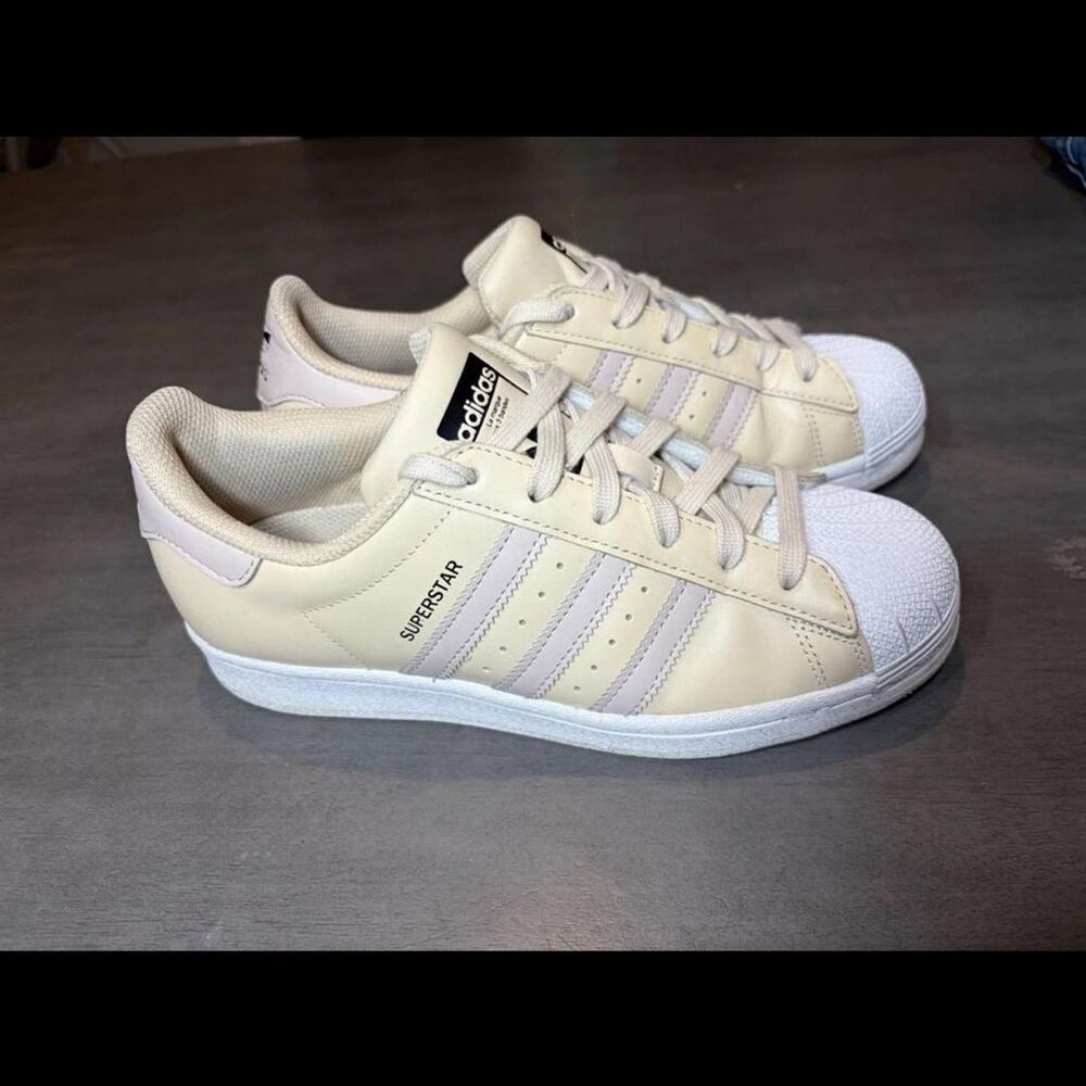 Adidas Originals Women's Cream Pink Lace Sneakers Size 6.5